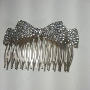 Vintage silverplate Bow Rhinestone Hair Clip